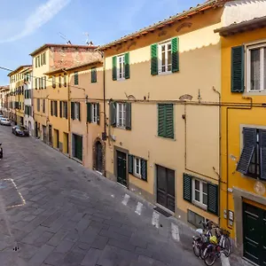 Apartment Heart Of Style Whitin The Walls, Lucca