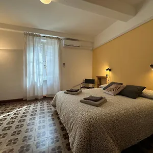 Apartment Bilocale Economico, In Pieno Centro A, Lucca